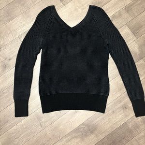 Calvin Klein Knit Sweater V-Neck Large